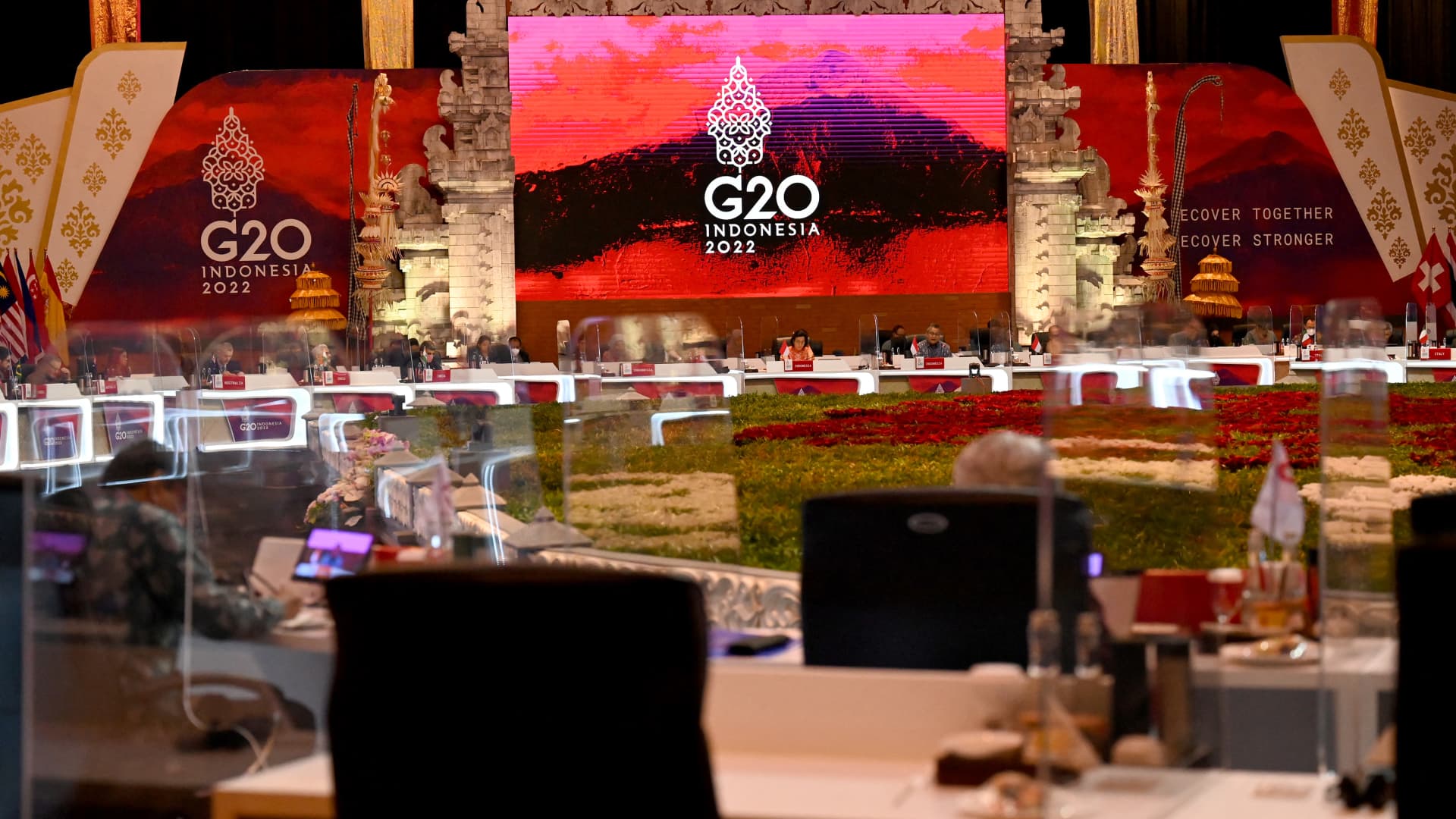 G20 finance chiefs urged to focus on global recovery goals; formal communique unlikely
