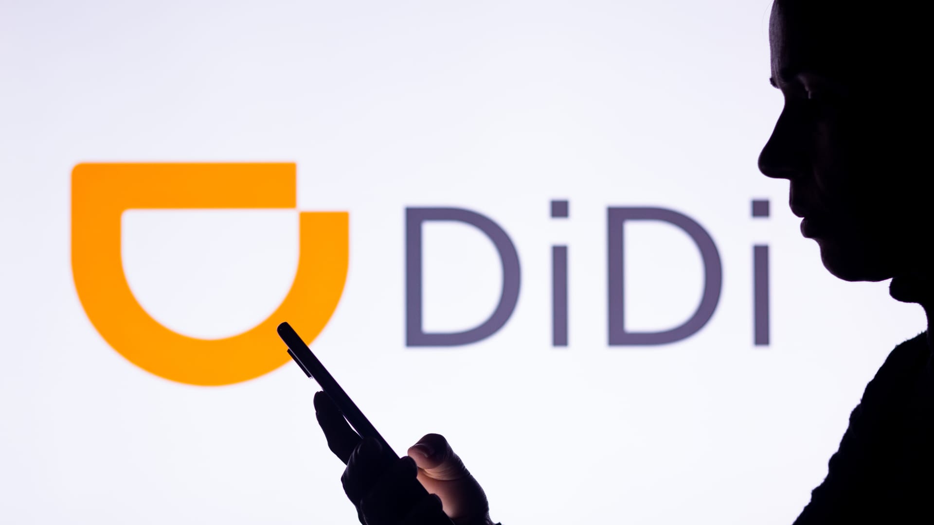 Chinese ride-hailing giant Didi investigated by SEC after U.S. IPO
