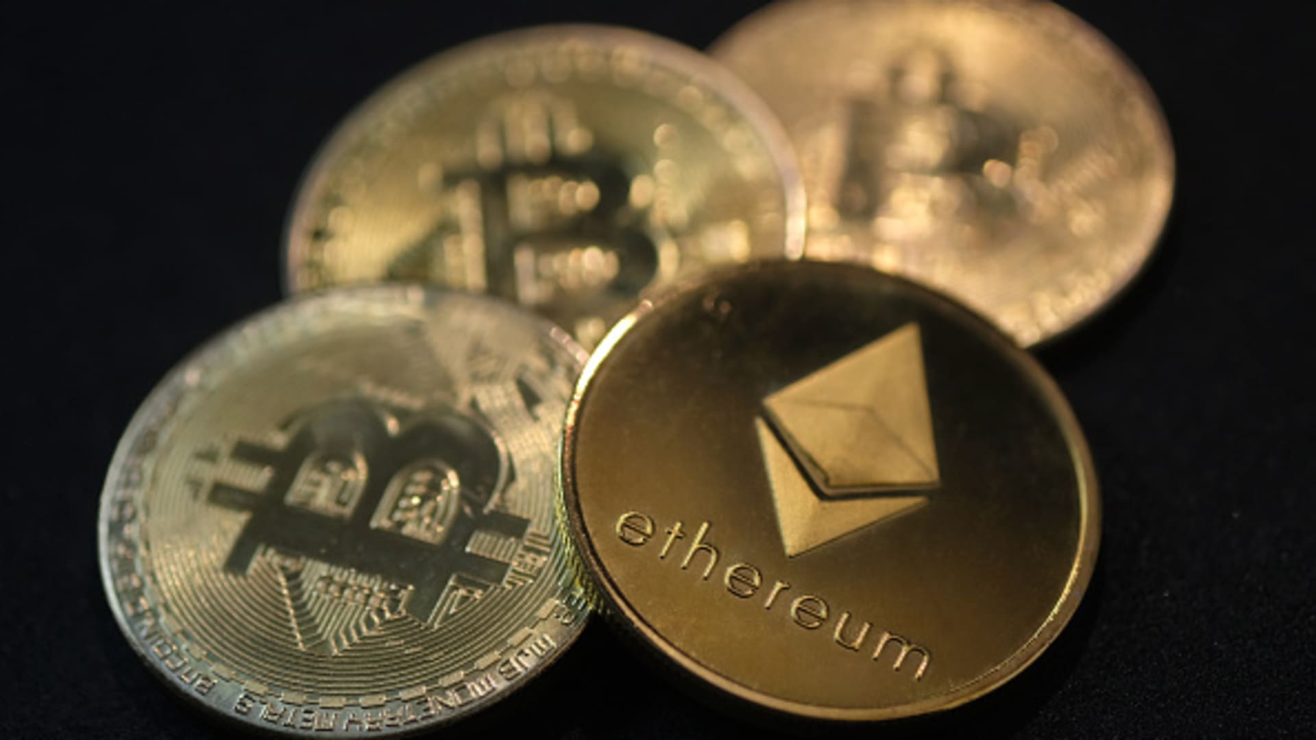 Ether (ETH) price outpaces bitcoin (BTC) as ethereum merge nears