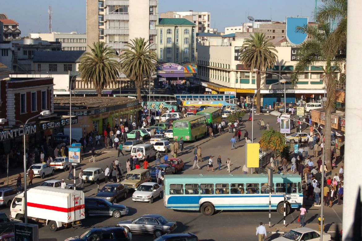 Downtown Nairobi Keny traffic