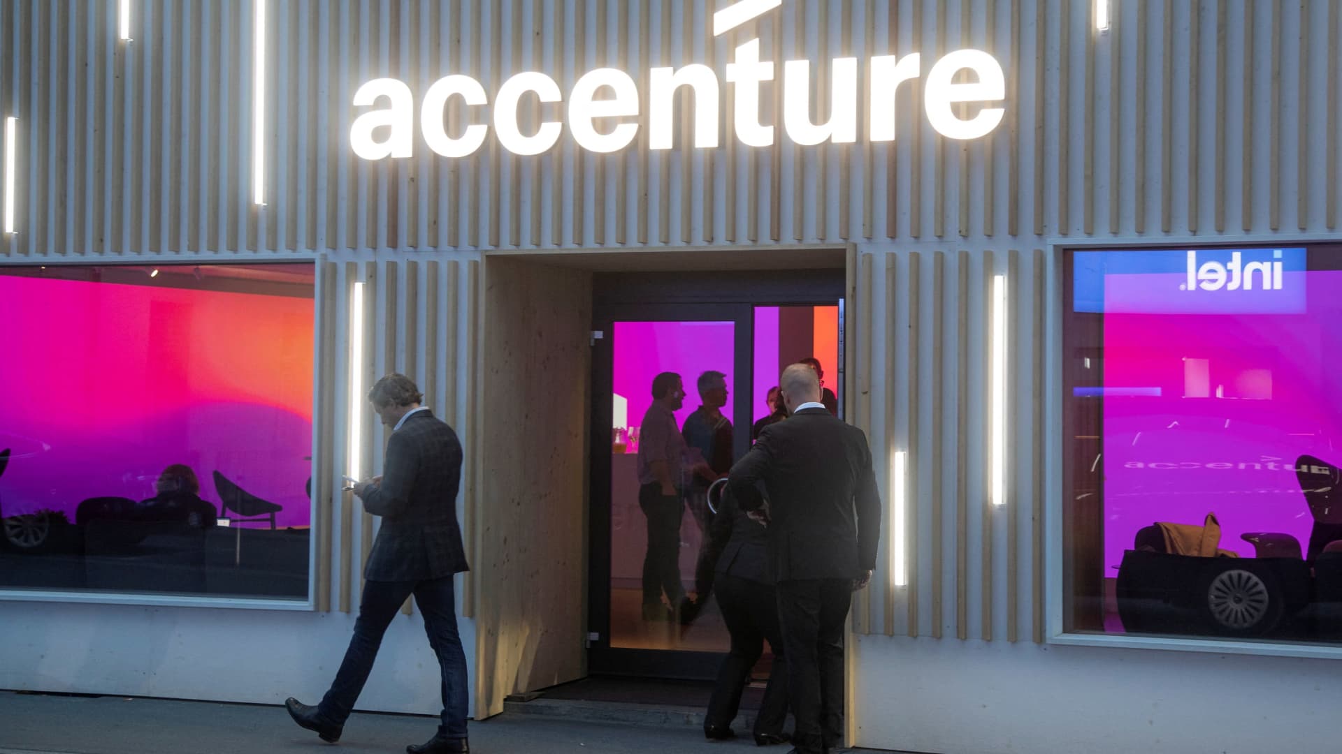 Accenture, Darden Restaurants, home builders
