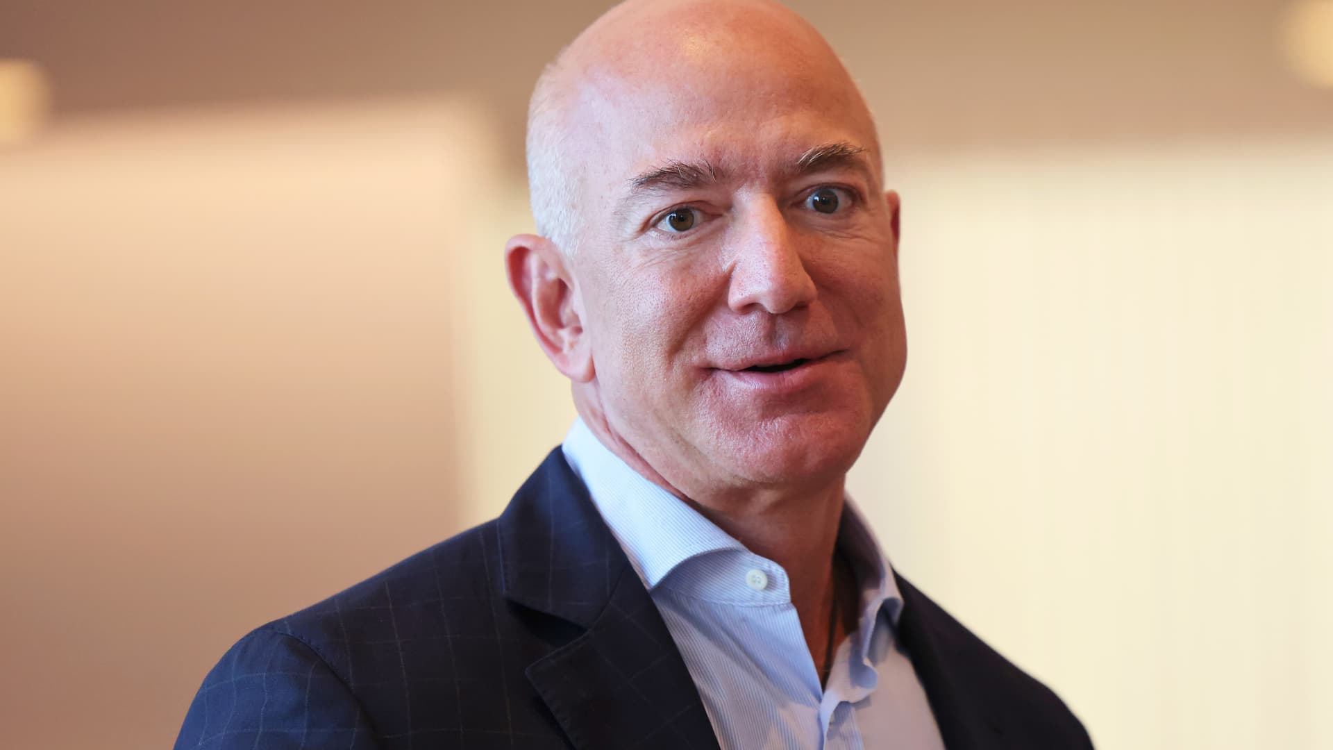Amazon can't keep Jassy, Bezos from testifying in FTC Prime probe