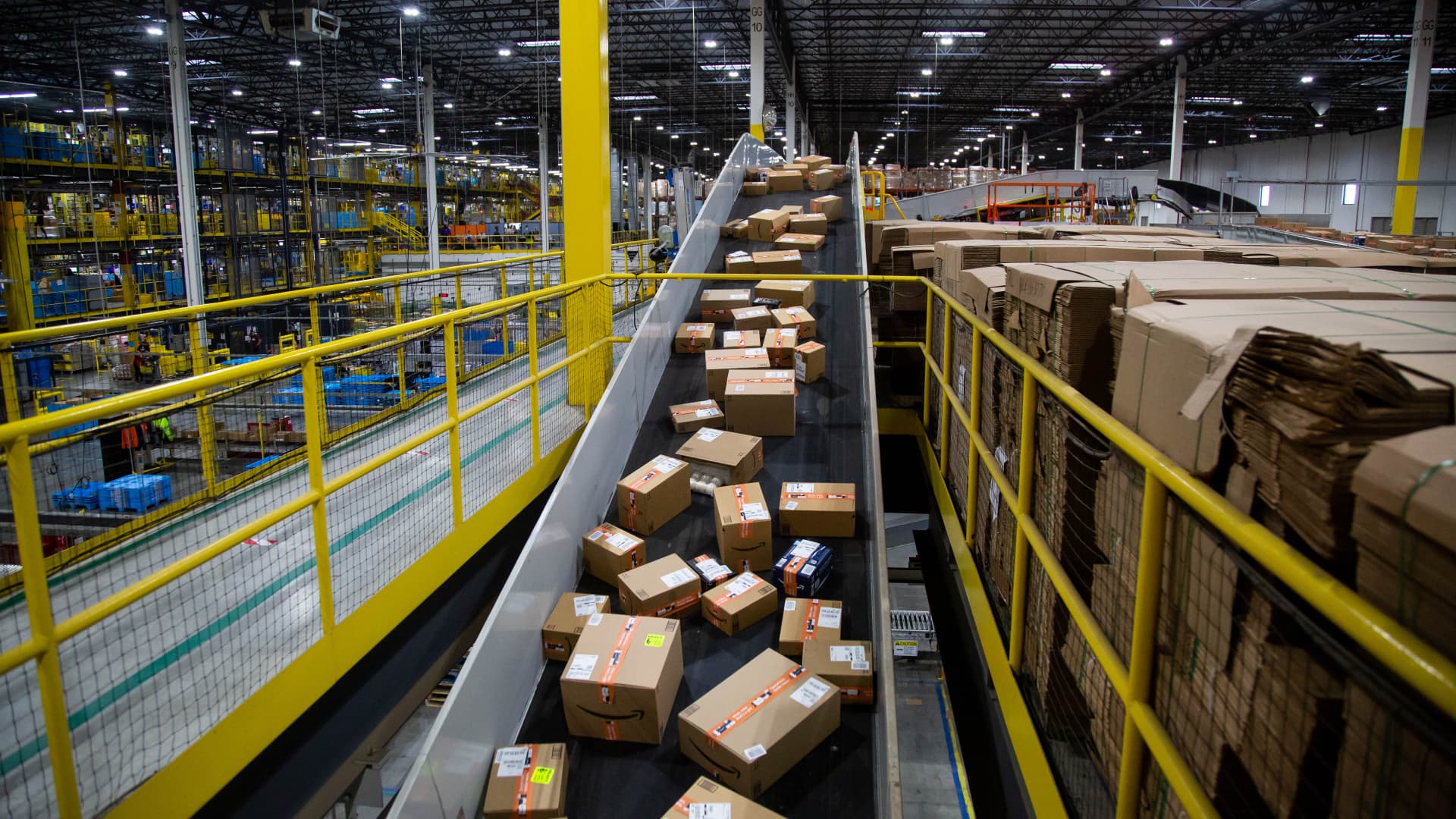 Amazon closes some warehouses in Florida as Hurricane Ian approaches