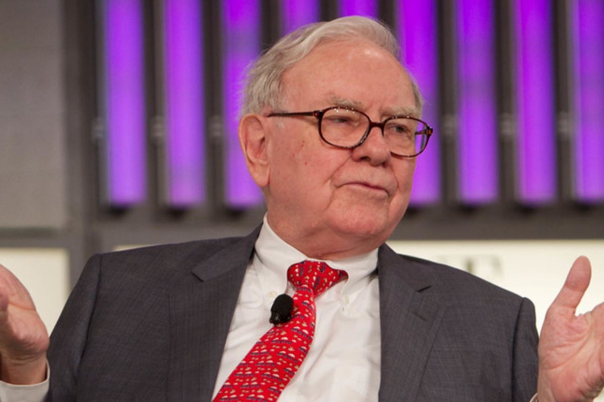 Warren Buffett Is Holding These 2 High Yielders; Why The 'Oracle Of Omaha' Chose The Pair - Ally Financial (NYSE:ALLY), Berkshire Hathaway Inc. Common Stock (NYSE:BRK/A)