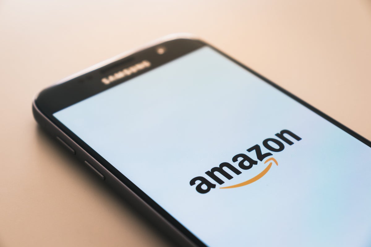 Amazon Braces For UK's Insurance Market With Latest Offering - Amazon.com (NASDAQ:AMZN)