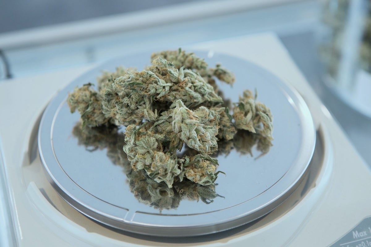 Pour Gas, Buy Some Weed? Cannabis To Be Sold At Circle K Gas Stations In Florida - Alimentation Couche-Tard (OTC:ANCTF), Green Thumb Industries (OTC:GTBIF)
