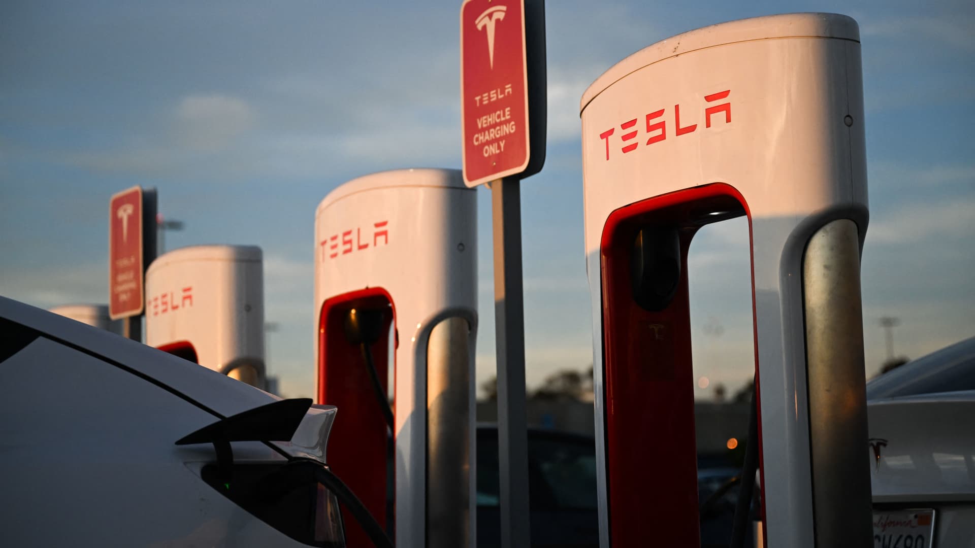 Tesla expects to meet Inflation Reduction Act requirements for tax credits
