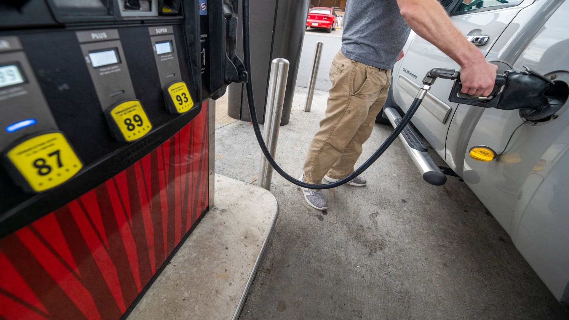 Gasoline is cheaper now than a year ago — and could fall below $3