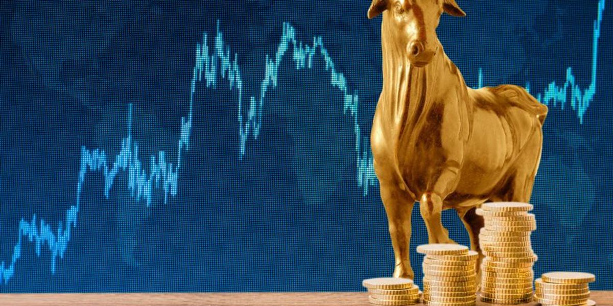 Fed Anticipation Builds, Saxo's "Outrageous" US$3,000 Gold Prediction