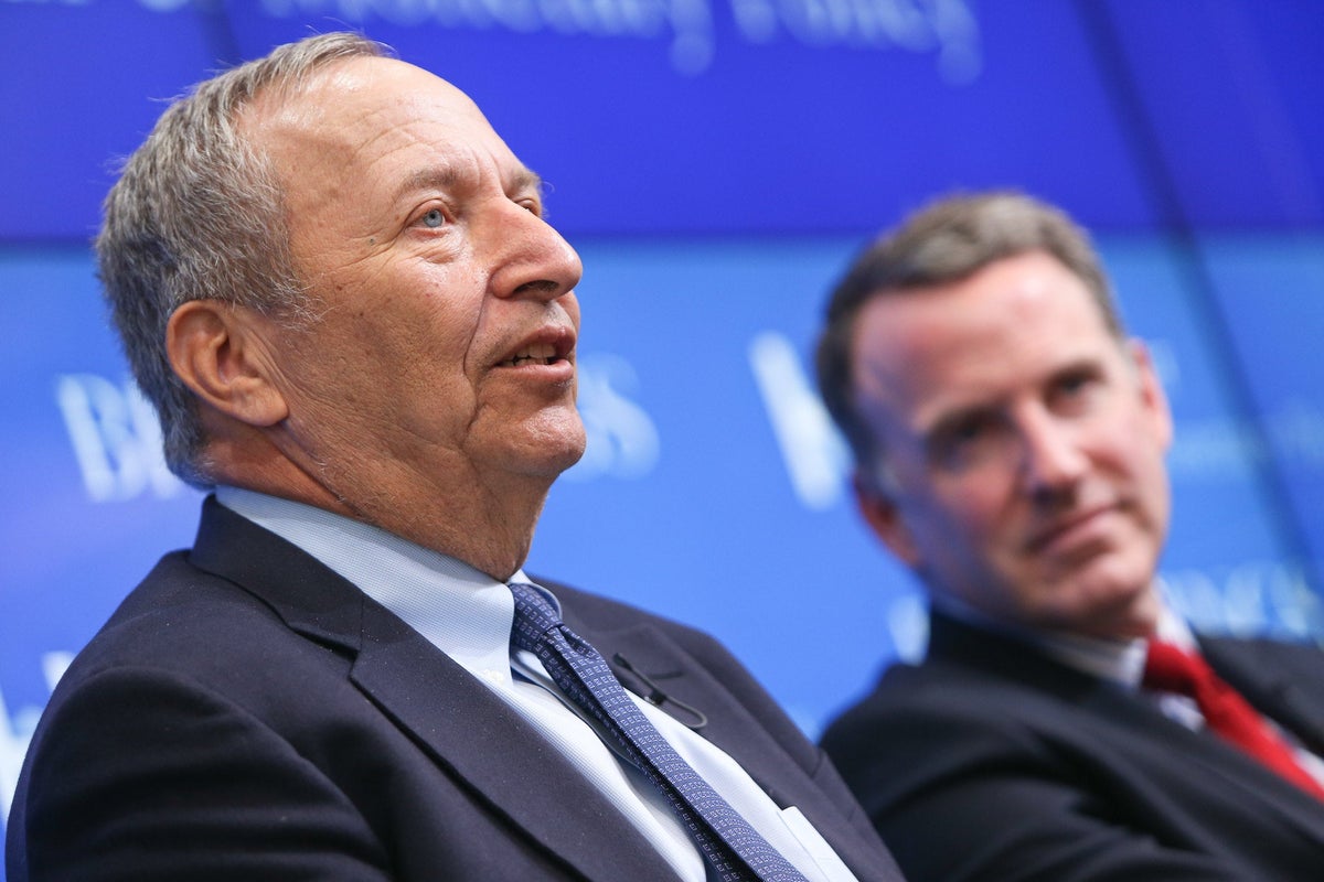 Larry Summers Says Fed Needs To Signal It's Nearing End Of Rate Hikes: 'Will Be Looking To See Whether...' - Vanguard Total Bond Market ETF (NASDAQ:BND), SPDR S&P 500 (ARCA:SPY)
