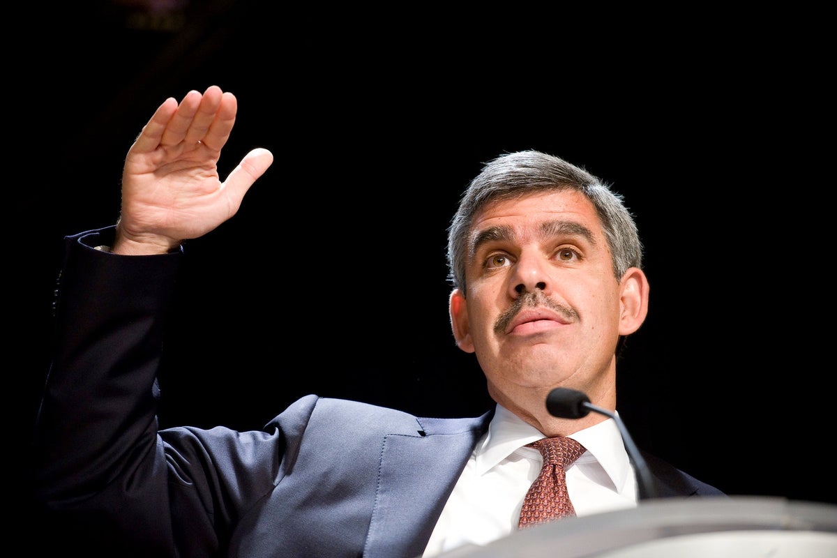 El-Erian Says Inflation Will Remain Sticky: 'When We Get To 4%, That's Going To Be A Major Decision To Be Made By Society' - Vanguard Total Bond Market ETF (NASDAQ:BND), SPDR S&P 500 (ARCA:SPY)