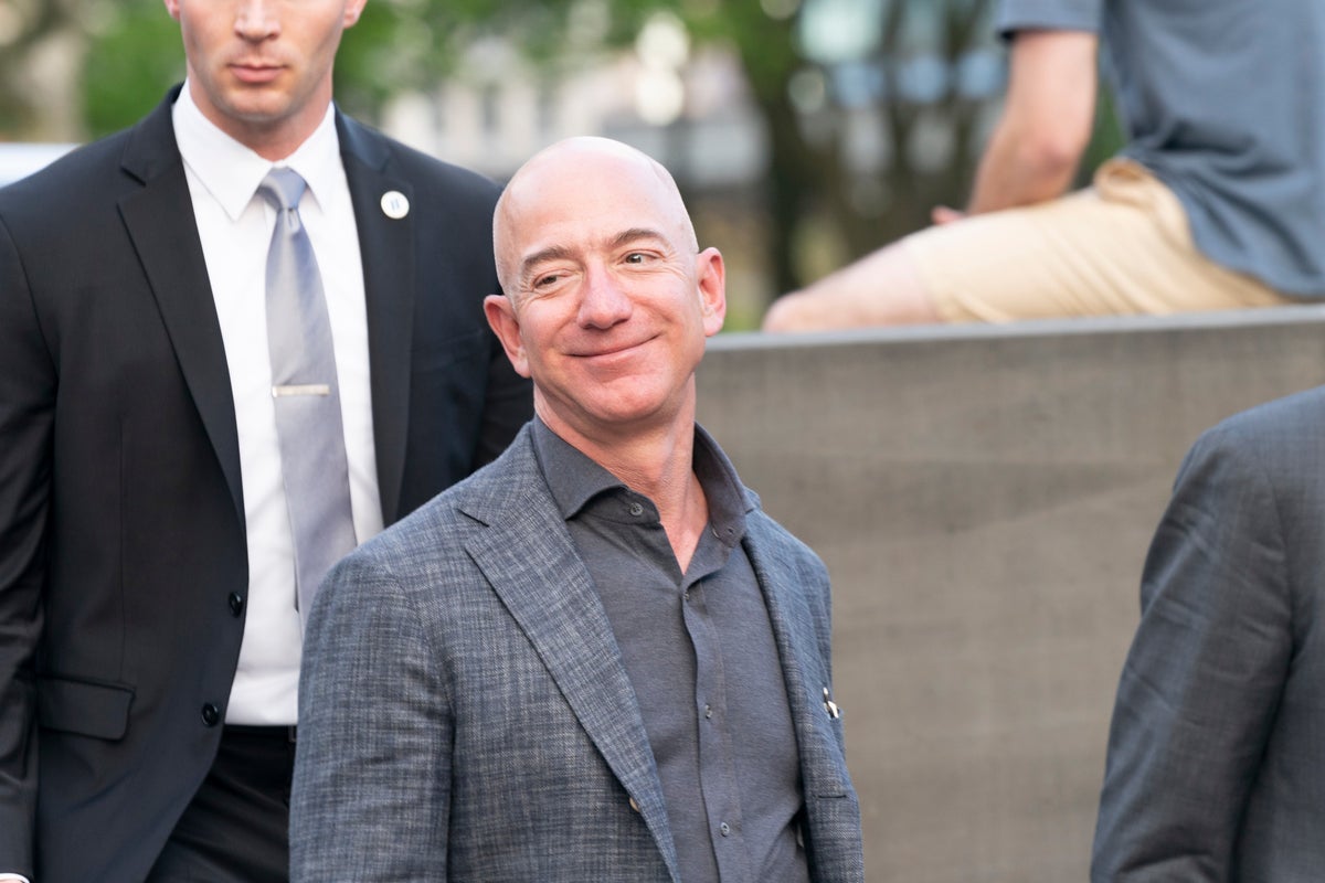 Jeff Bezos Pulls An Elon Musk On Dogecoin Creator's Twitter - Dogecoin (DOGE/USD)