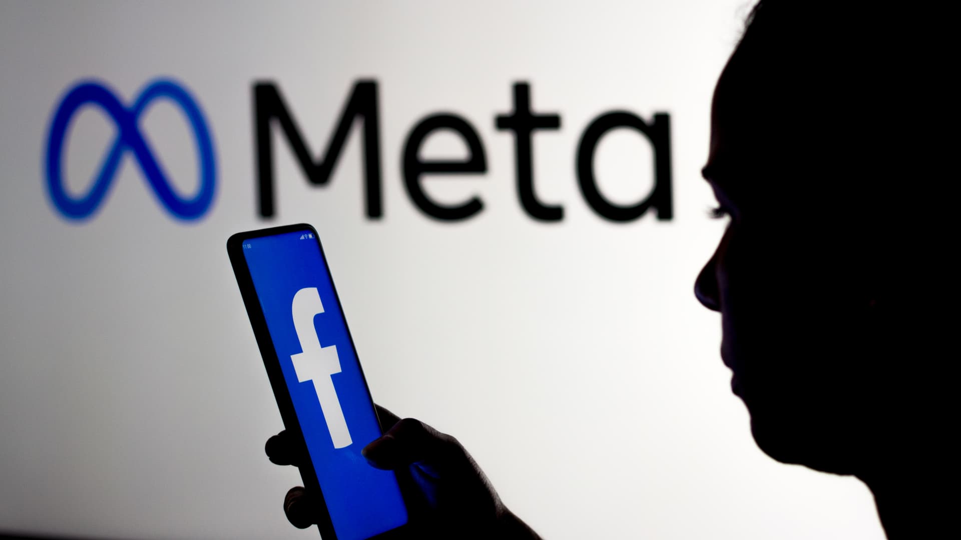 Facebook parent Meta agrees to pay $725 million to settle privacy lawsuit