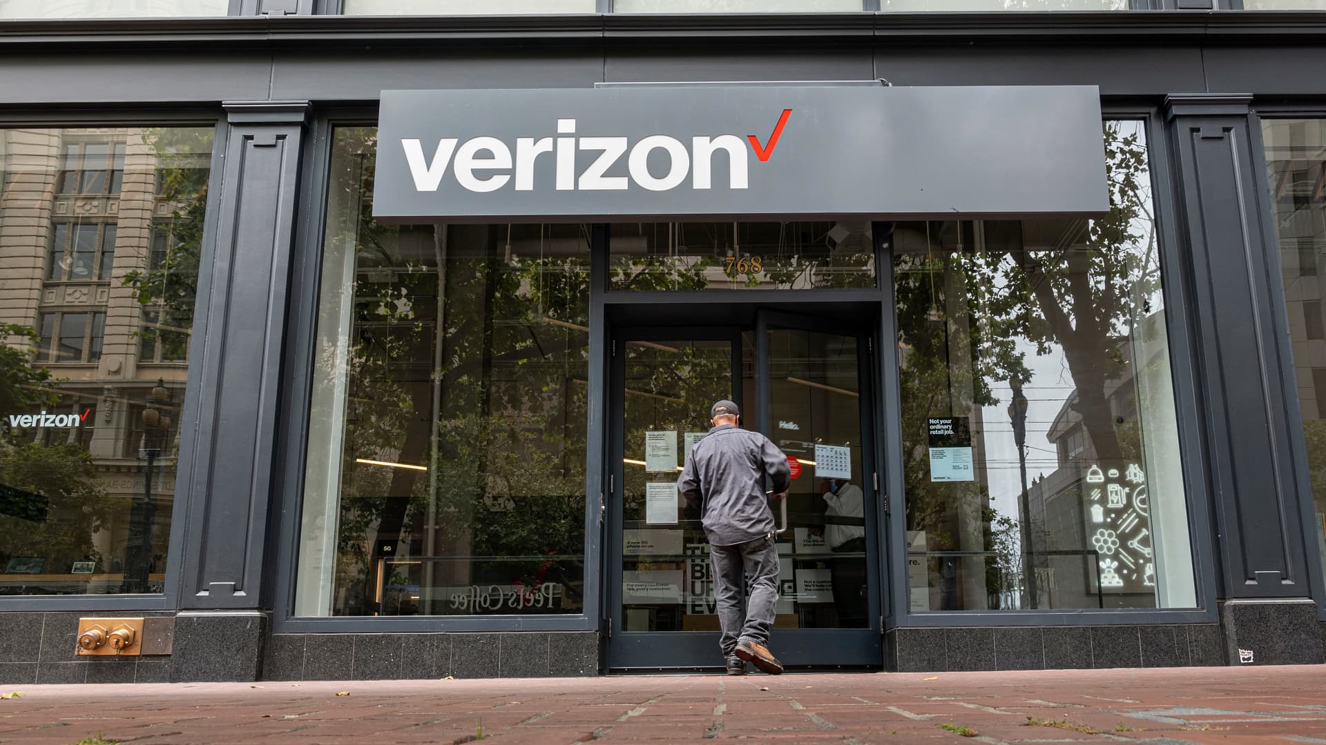 Morgan Stanley upgrades Verizon, cites favorable risk-reward