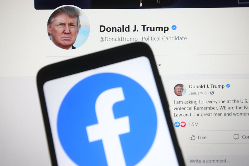 Trump Returning On Facebook? Zuckerberg's Meta To Reportedly Decide In Coming Weeks - Meta Platforms (NASDAQ:META)