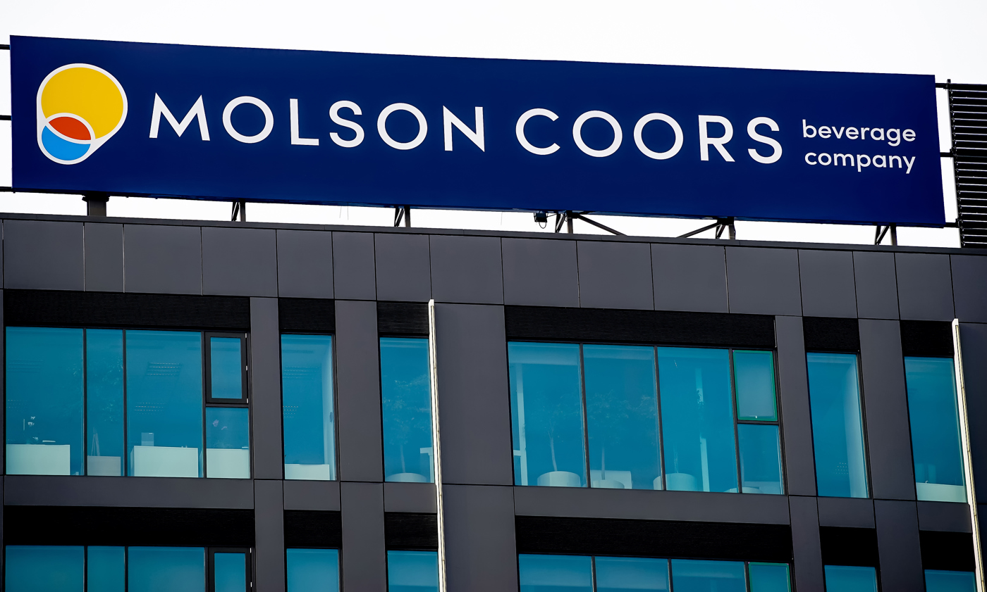 Molson Coors Beverage (NYSE:TAP) Stock Pick for Summer 2021