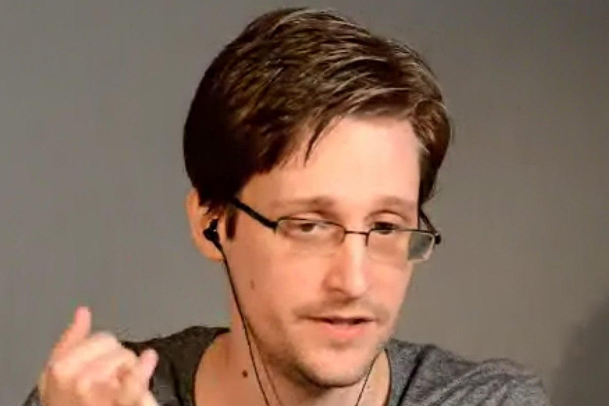 Snowden: Flying Objects 'Not Aliens' But 'Engineered Panic'