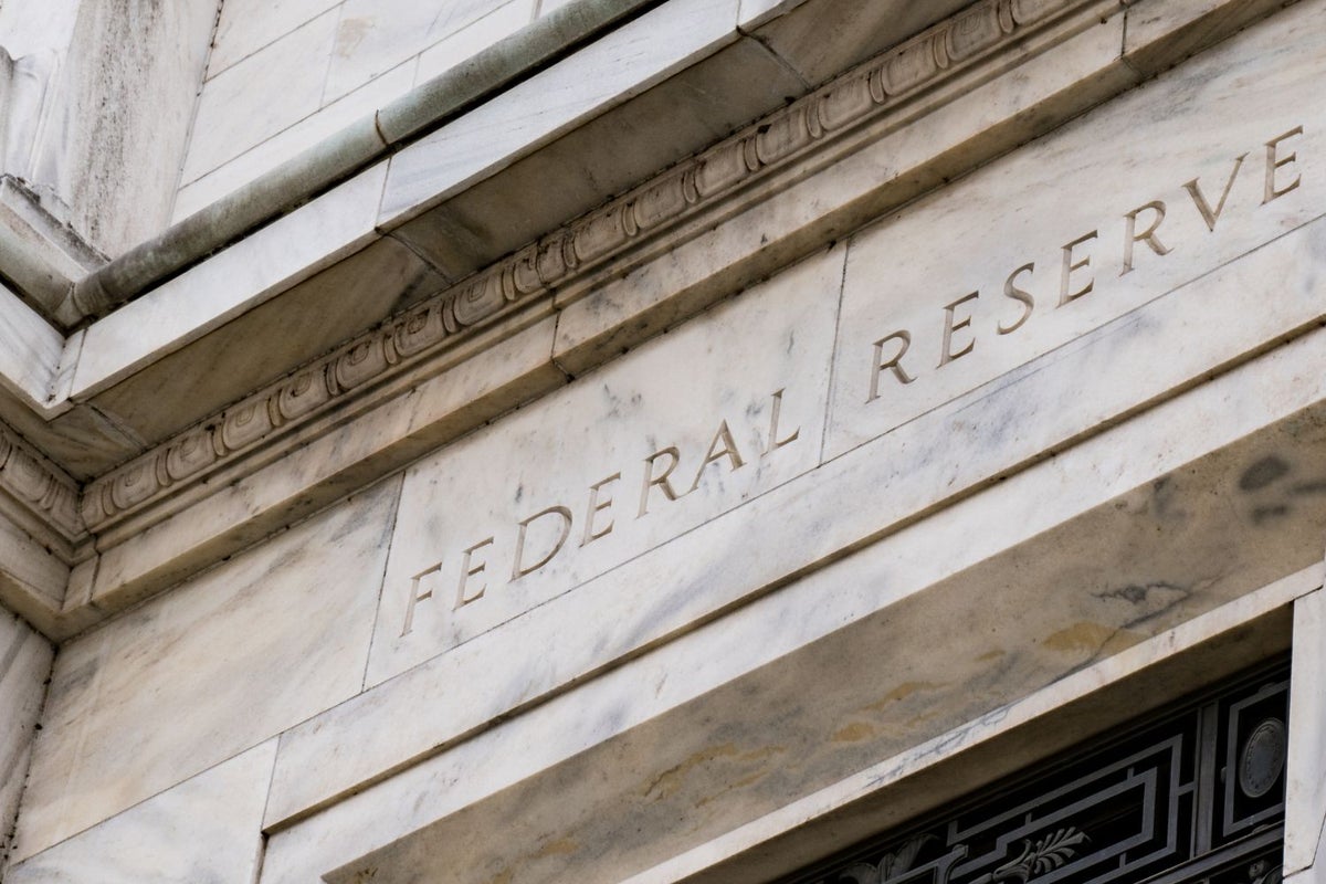 As Fed Decision Looms, Larry Summers Makes The Case For 25-Basis-Point Hike And Applauds Christine Lagarde - First Republic Bank (NYSE:FRC), JPMorgan Chase (NYSE:JPM)