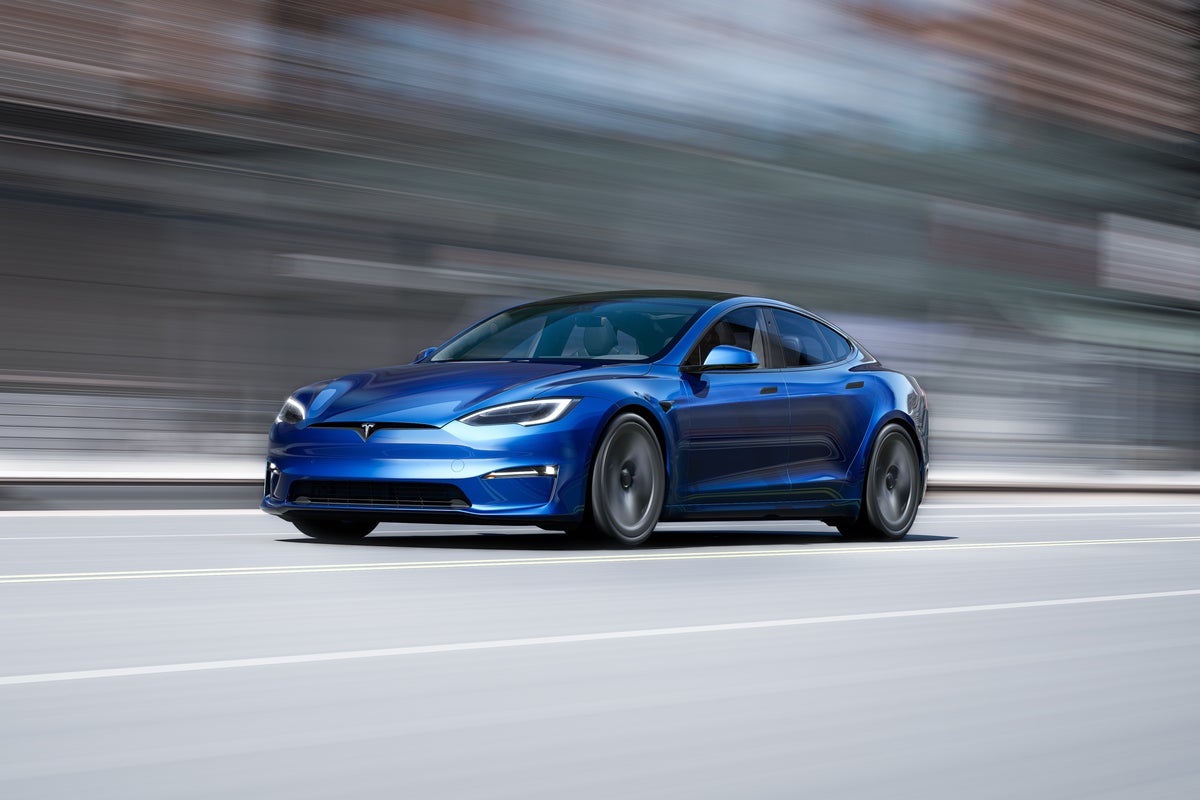 Tesla Updates Car Safety Tracker: Can Speeding At Night Hurt Your Score? Yes It Can - Tesla (NASDAQ:TSLA)