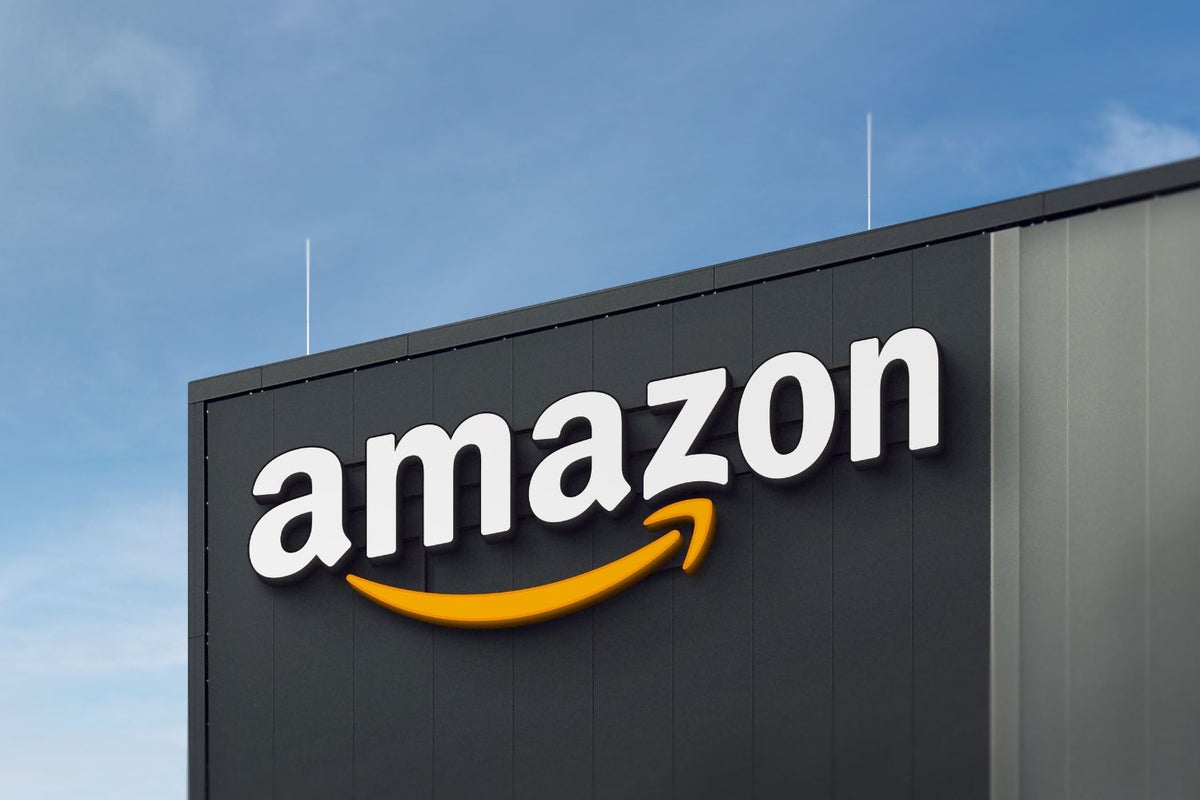 Here's The Latest On Tech Sector's Massive Layoffs: Amazon Quick To Eliminate Jobs, Salesforce Eyes More Cuts - Amazon.com (NASDAQ:AMZN), Salesforce (NYSE:CRM)