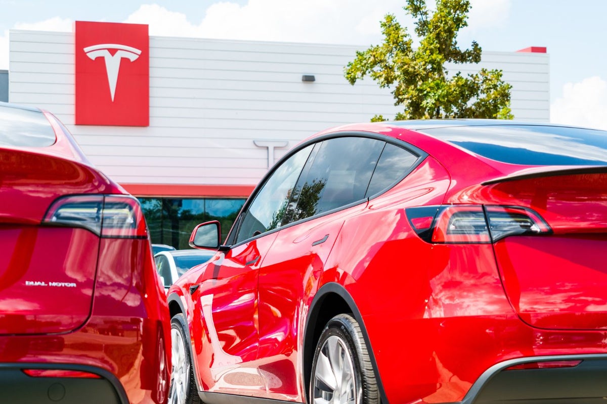 Tesla Faces Class-Action Lawsuit After Employees Share Sensitive Images And Videos Recorded By Customer Cars - Tesla (NASDAQ:TSLA)