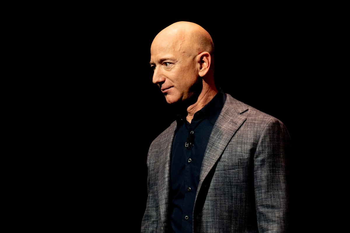 Construction Of Jeff Bezos' Beverly Hills Megamansion Stalled Following Attempt To Expand Property - Amazon.com (NASDAQ:AMZN)