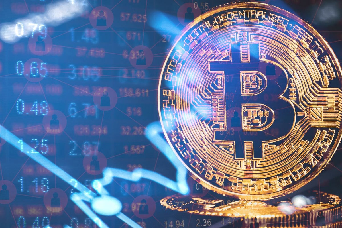 One Crypto Analyst Is Predicting An Incredibly Massive Bitcoin Rally This Year. Here's Why. - Coinbase Glb (NASDAQ:COIN)