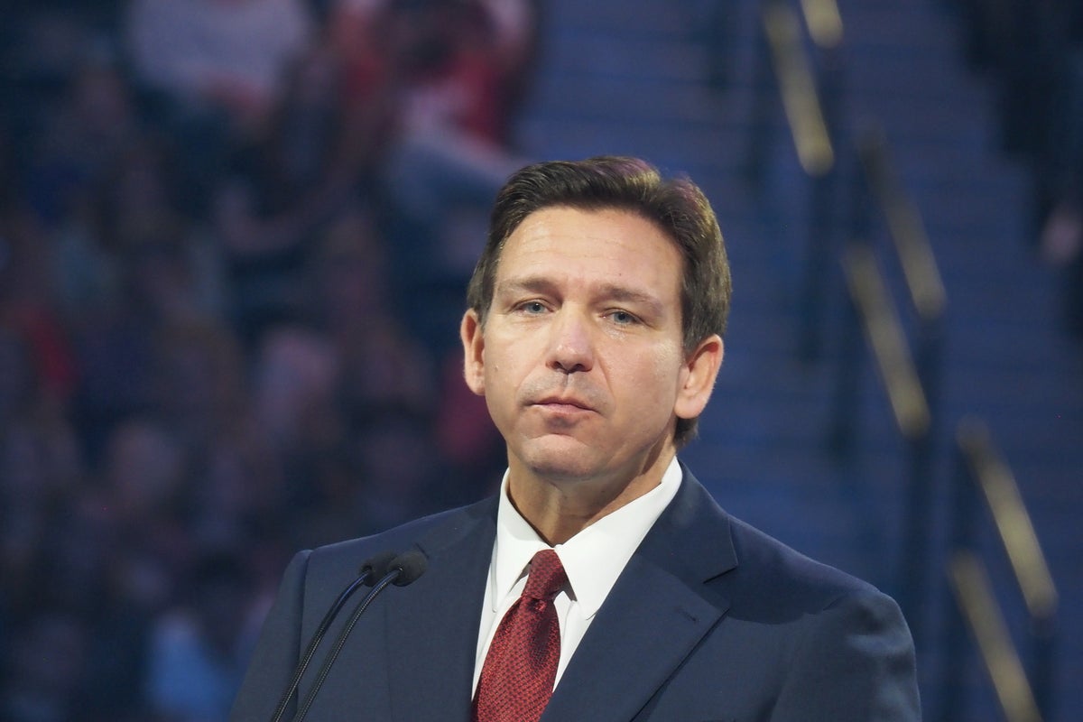 Ron DeSantis May Have 'Donald Ducked' It Up: Experts Weigh In On Florida's Fight Against Disney's Autonomy - Walt Disney (NYSE:DIS)