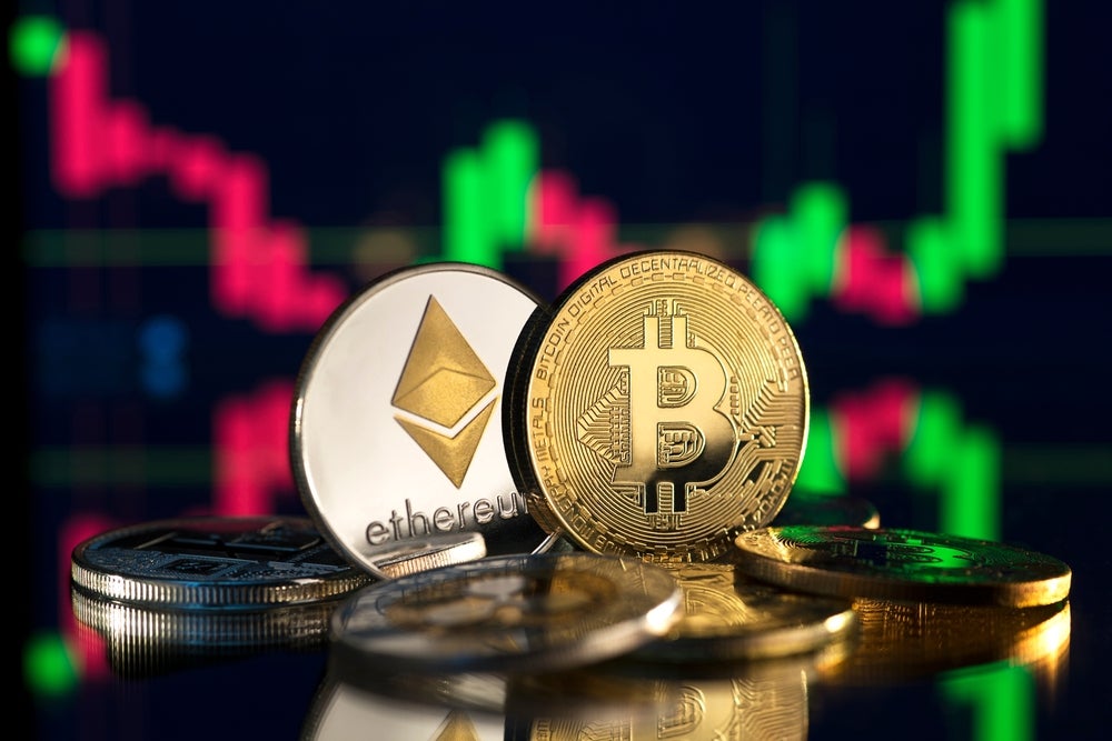Bitcoin, Ethereum, Dogecoin Trade Mixed, All Eyes On NFP Report