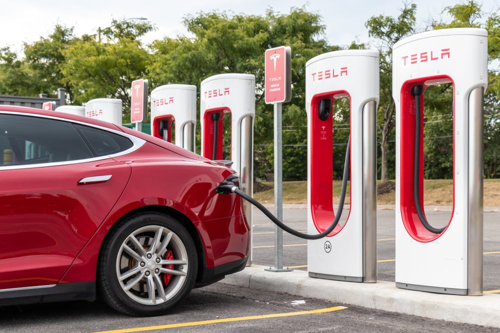 Tesla Charging Stations With CCS To Get Subsidies: White House - Tesla (NASDAQ:TSLA), Ford Motor (NYSE:F), General Motors (NYSE:GM)