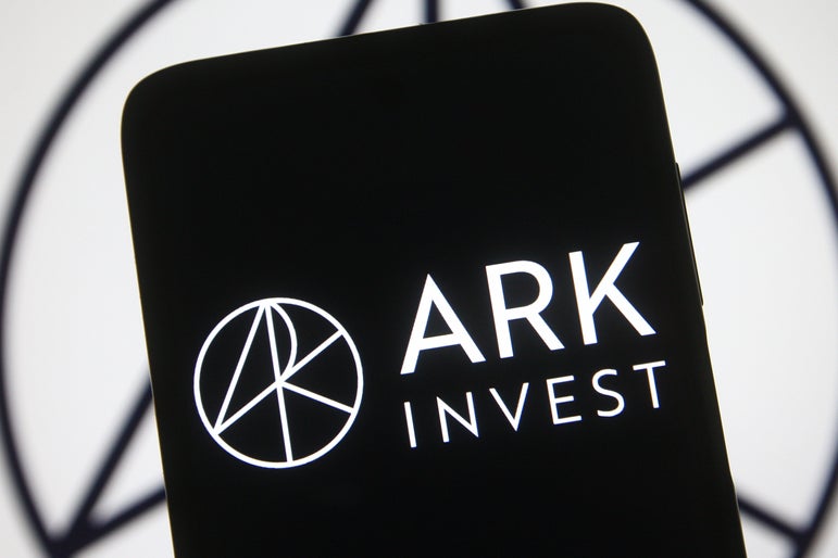 Cathie Wood's ARK Losing Its Shine? Flagship Fund Sees $717M Exodus From Investors In A Year - Roku (NASDAQ:ROKU), Tesla (NASDAQ:TSLA), Zoom Video Comms (NASDAQ:ZM), Coinbase Glb (NASDAQ:COIN), Block (NYSE:SQ), ARK Innovation ETF (ARCA:ARKK)
