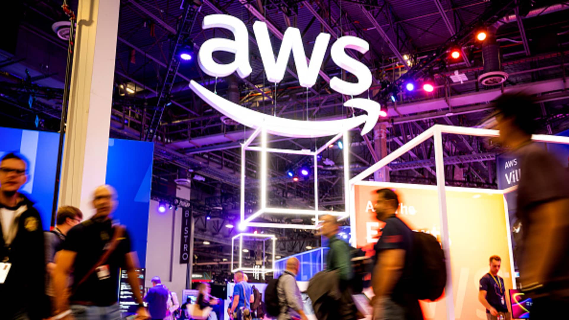 AWS announces generative AI tool to save doctors time on paperwork