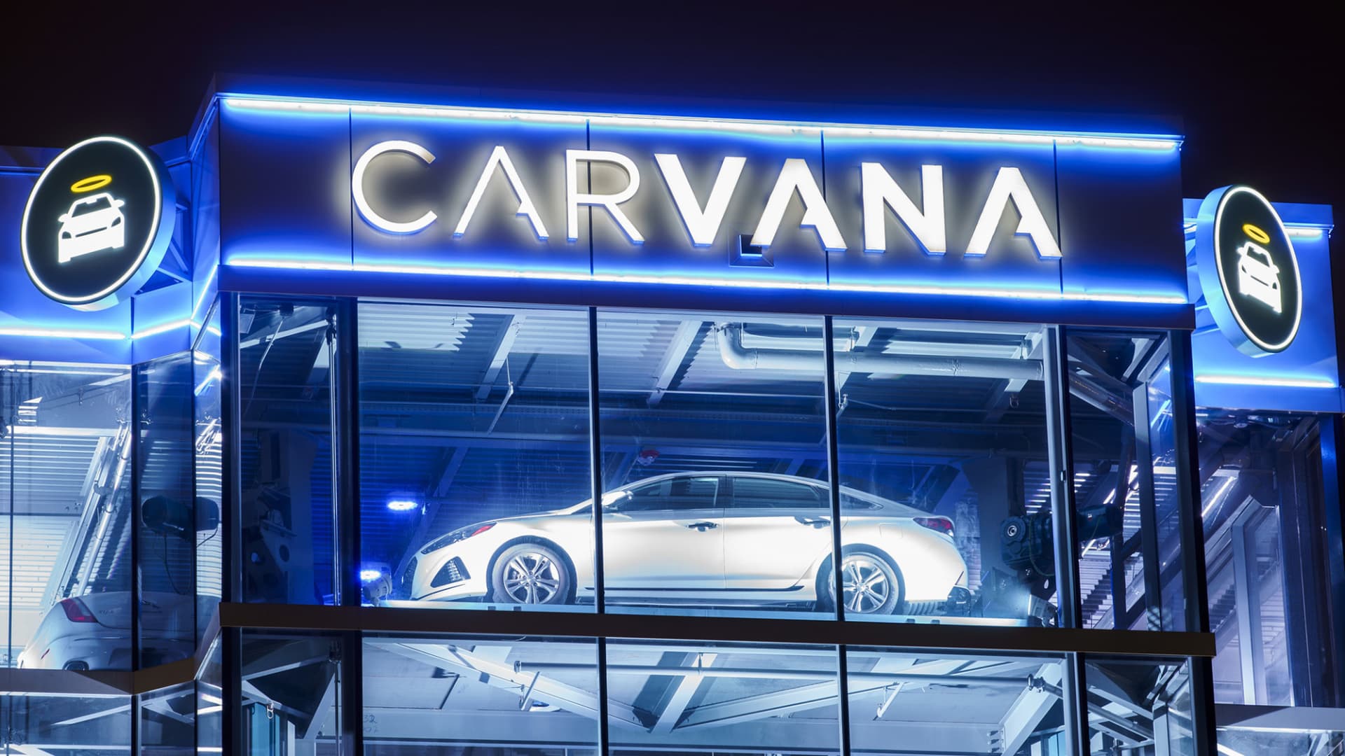Carvana shares jump 40% on deal to reduce debt by $1.2 billion