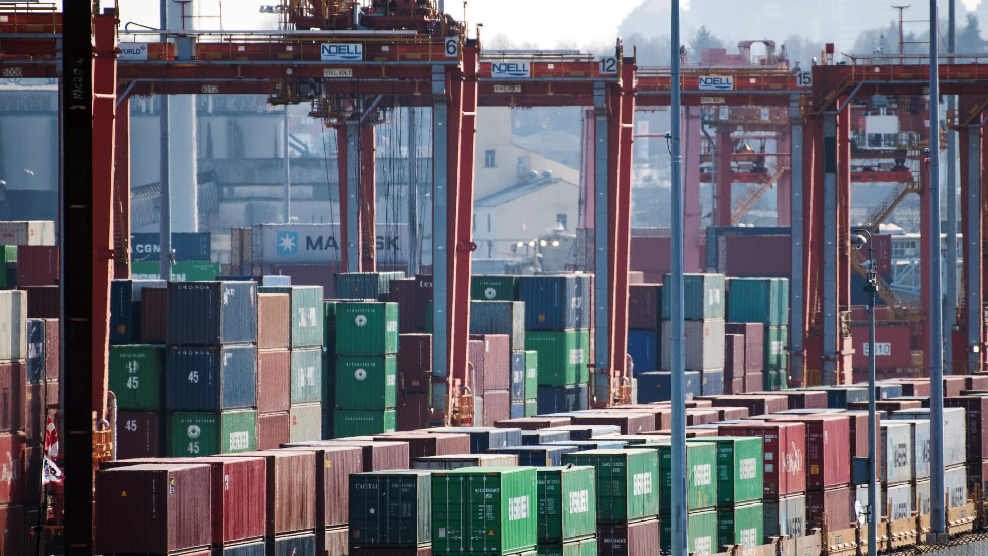 Dock workers at key Canadian ports reject labor deal, creating further trade uncertainty