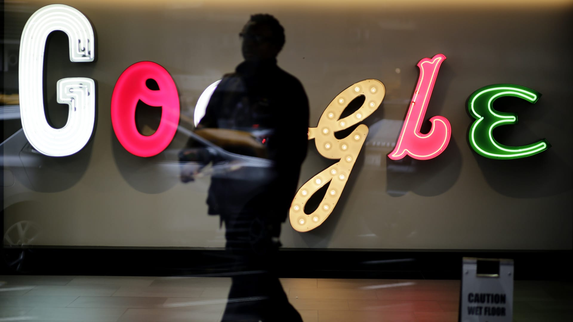 Google restricting internet access to some employees for security