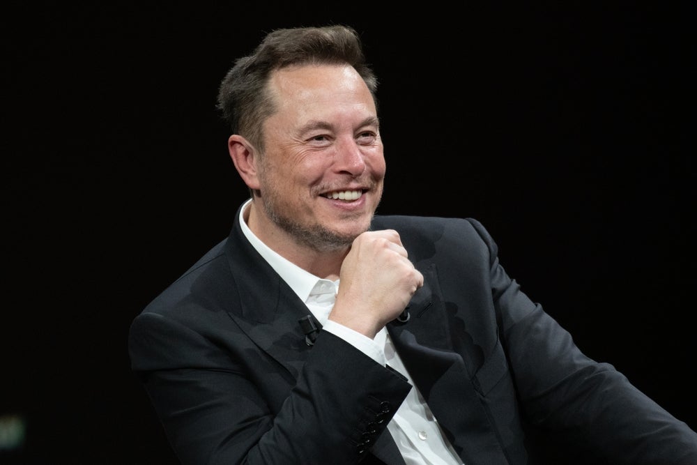Elon Musk Says Car Has 'Mind' Of Its Own — Is Full Self-Driving Any Closer? - Tesla (NASDAQ:TSLA)