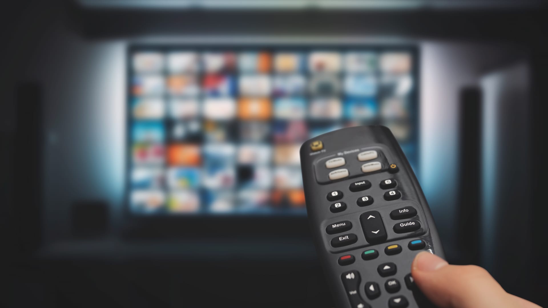 Traditional TV usage drops below 50% for first time ever