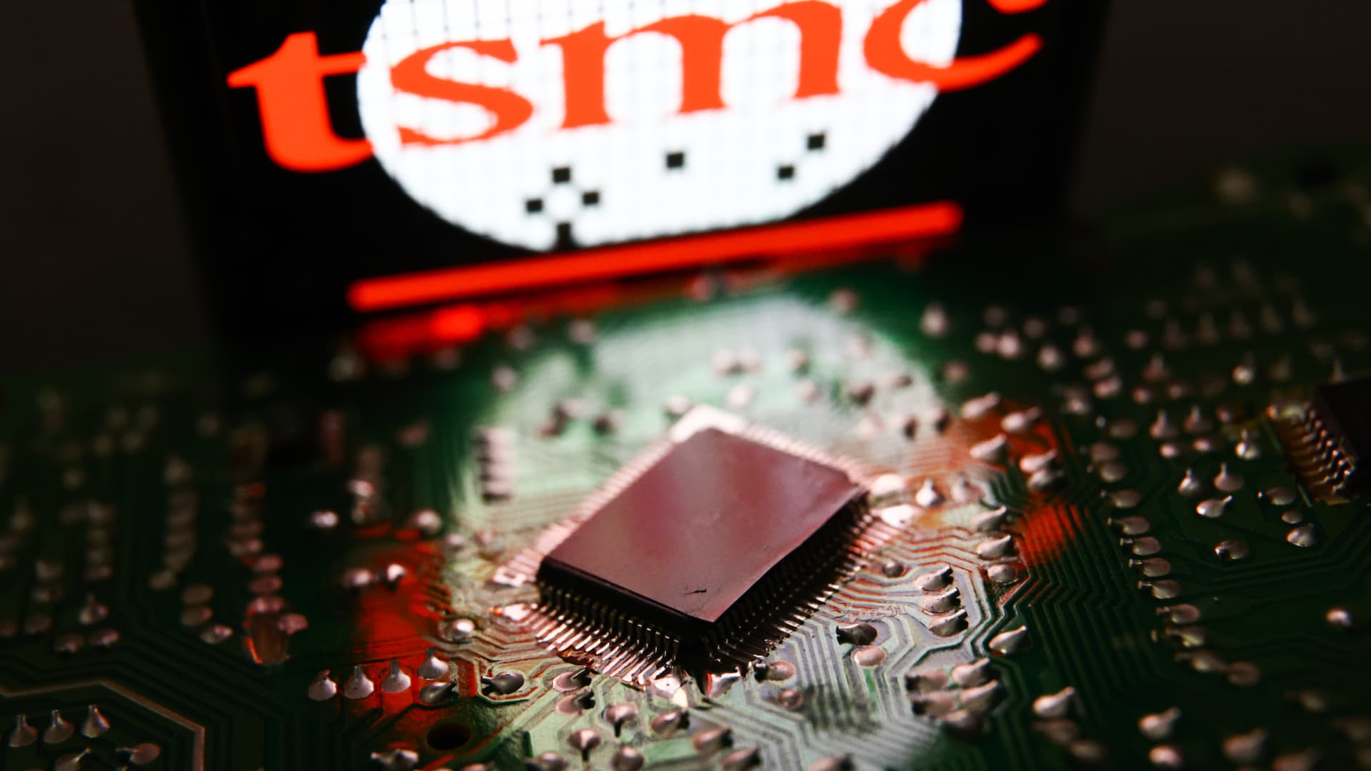 Chipmaking giant TSMC to invest up to $100 million in shares
