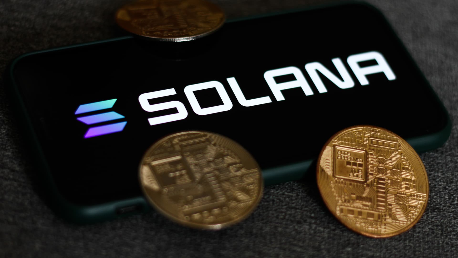 Solana jumps on Visa stablecoin announcement