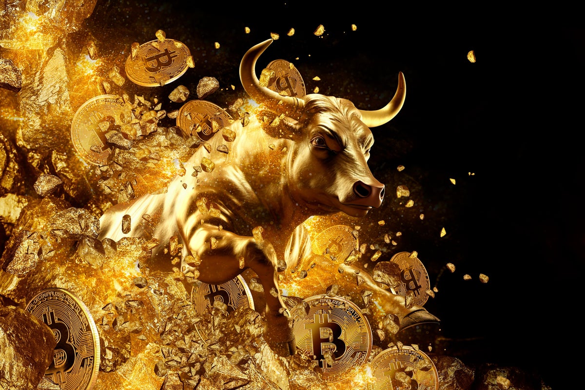 Crypto Analyst Foresees Historic Crypto Bull Run Driven By AI And Money Printing