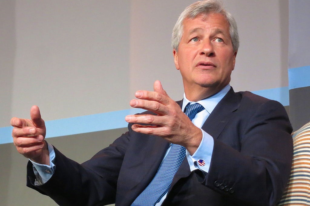 Is Longtime JPMorgan Chief Jamie Dimon Ready To Retire? Another CEO Sold Shares Prior To Exiting - JPMorgan Chase (NYSE:JPM)