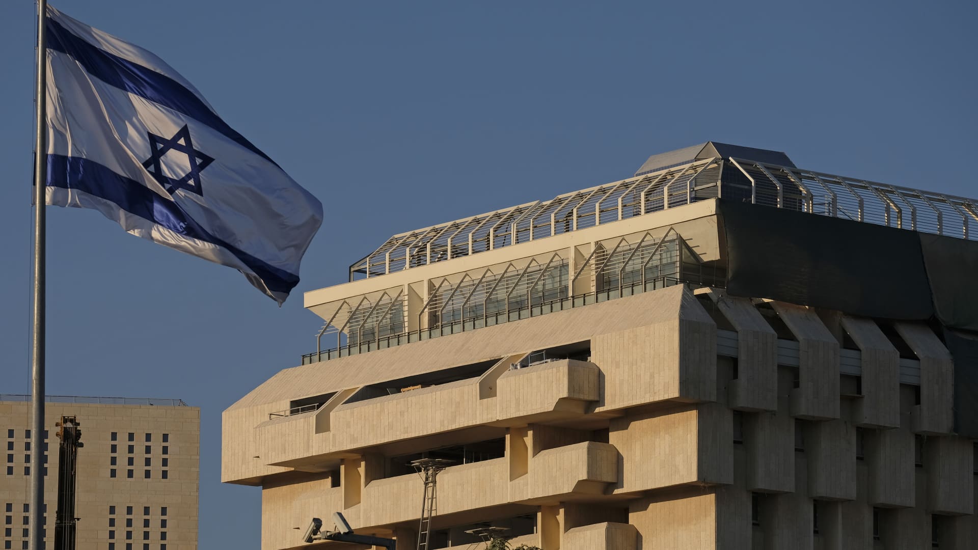 Israel's central bank sells $30 billion in foreign reserves