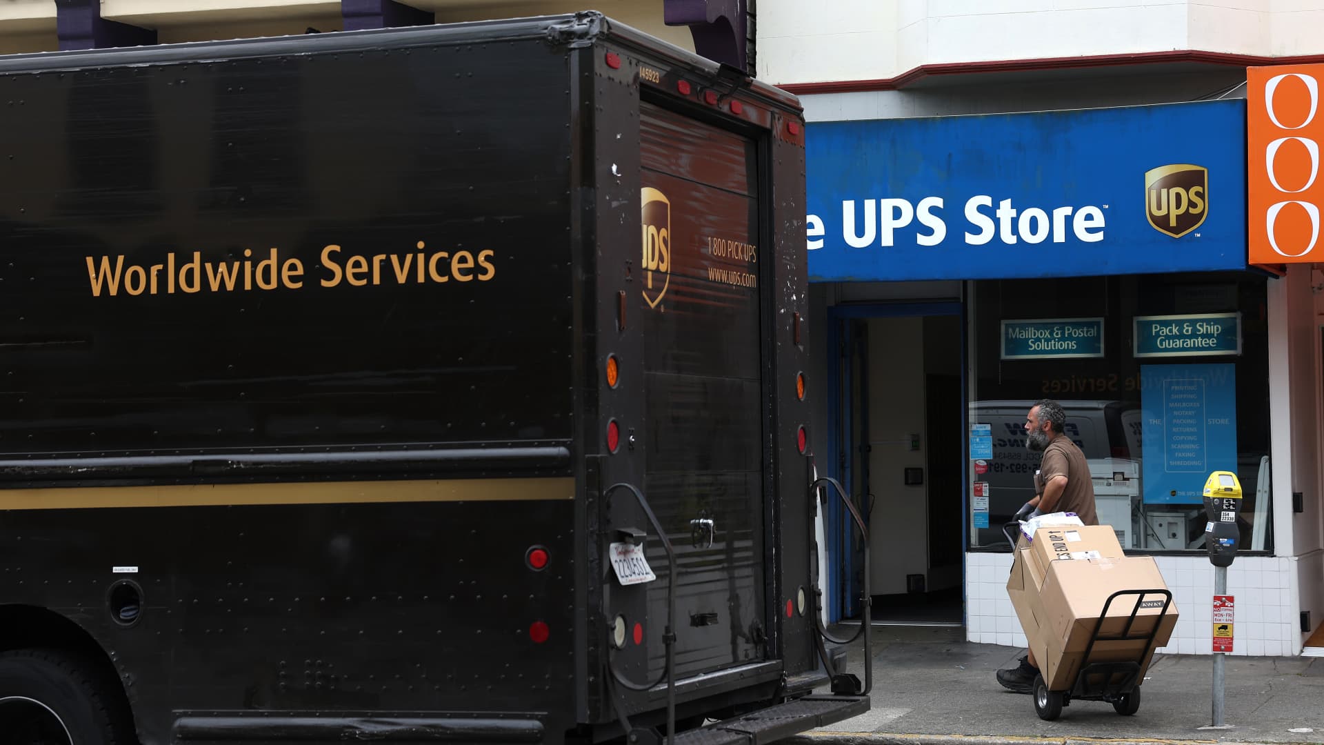 UPS Q3 earnings: Revenue outlook cut