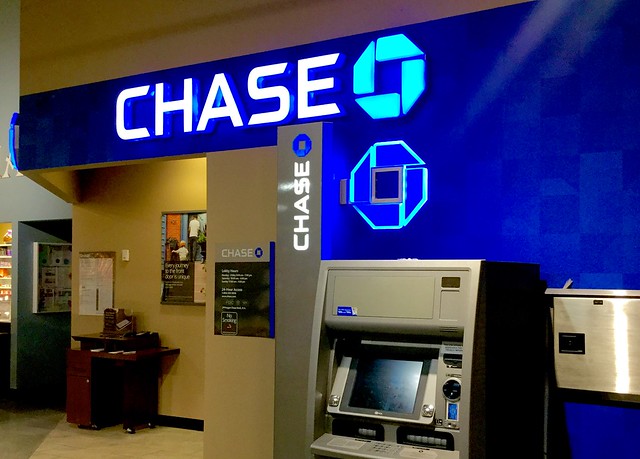 chase bank hours