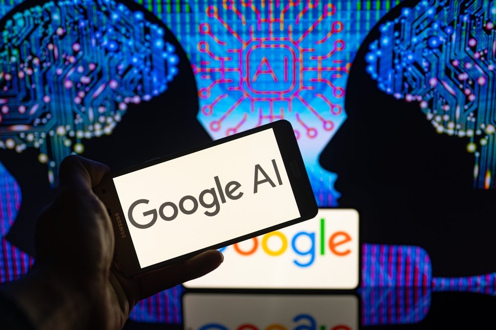 AI Meets Online Shopping: Google's New Search Experience Brings Photorealistic Product Previews And Virtual Fitting Rooms - Alphabet (NASDAQ:GOOG), Alphabet (NASDAQ:GOOGL)