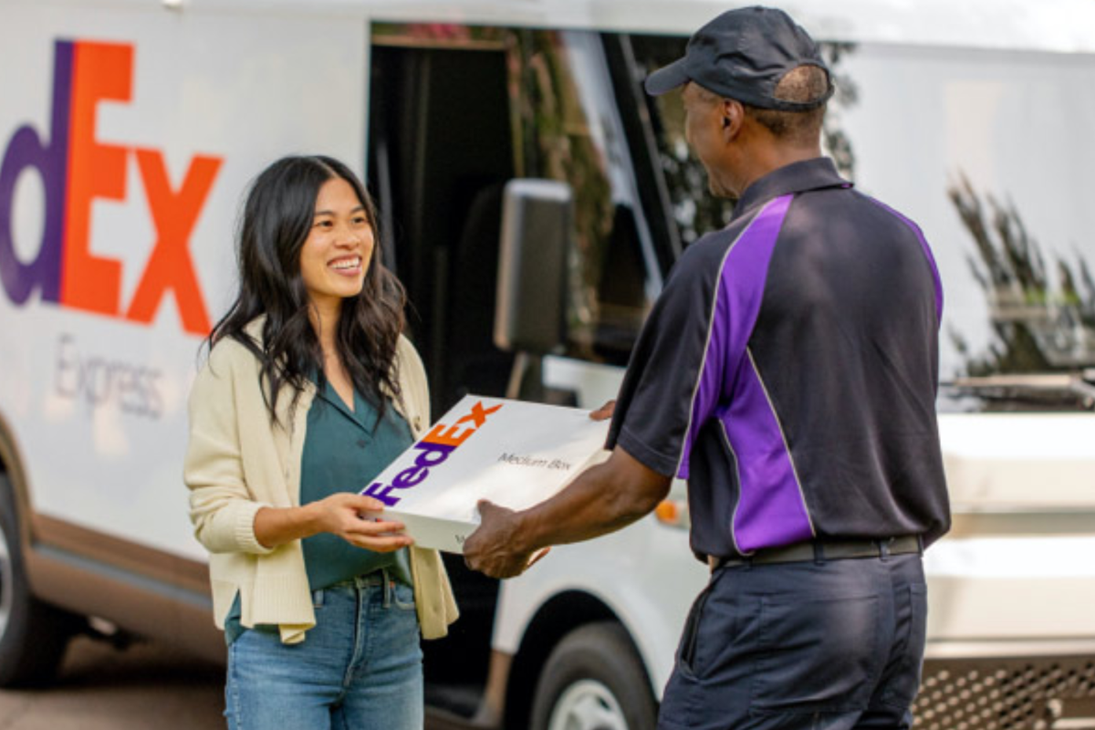 FedEx To Exceed Expectations In Q2 Despite Transport Sector Headwinds, Analyst Predicts - FedEx (NYSE:FDX)