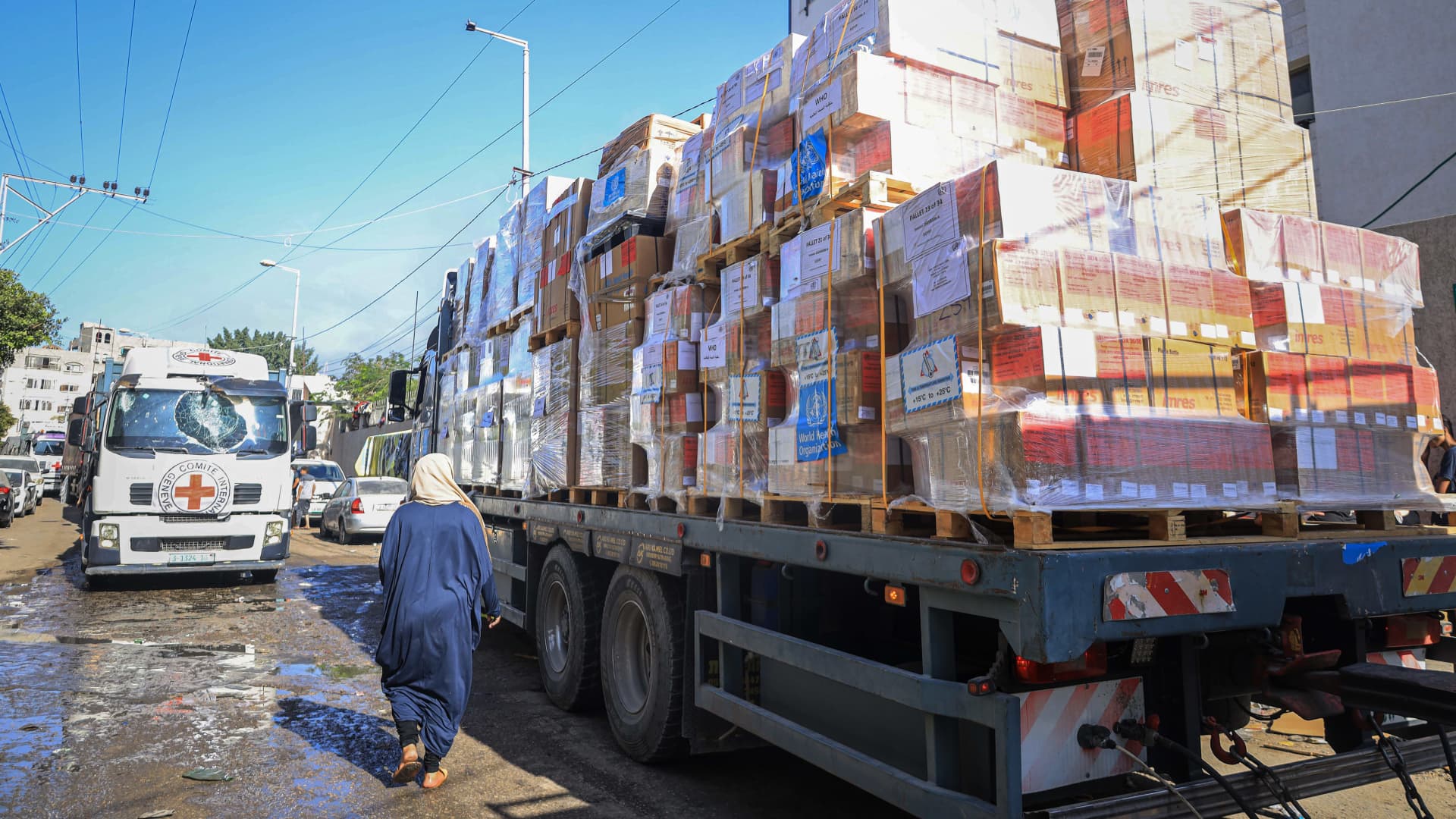 The UN stops delivery of food and supplies to Gaza