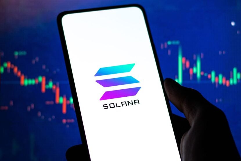 Solana Saga Phones Sold Out Amidst BONK Memecoin Buying Spree - Emeren Group (NYSE:SOL)