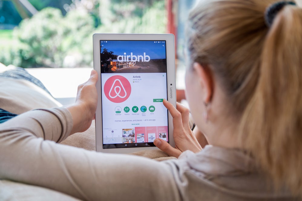 Airbnb Hit With Massive $10M Penalty For Confessing To Misleading Australian Customers With USD Charges - Airbnb (NASDAQ:ABNB)