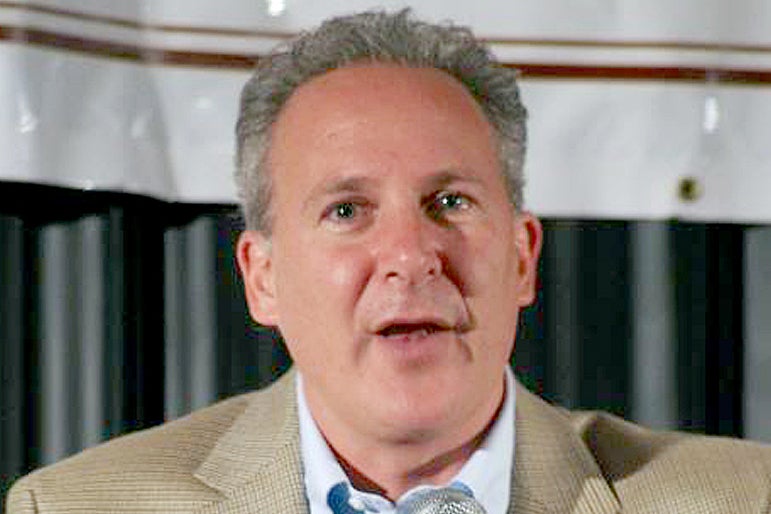 Peter Schiff Criticizes Fed's Rate Cut Plans Amid Weakening Dollar: 'This Couldn't Come At A Worse Time'